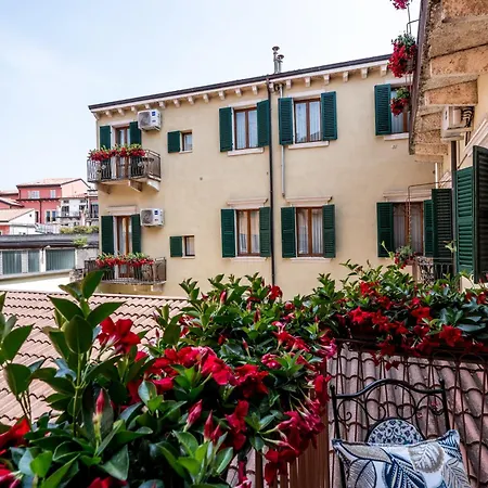 Palazzo Ristori *